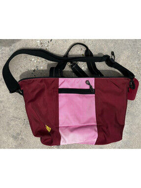 Timbuk2 Cargo Tote Pink & Burgundy Shoulder Strap Stylish Women's Bag Handles